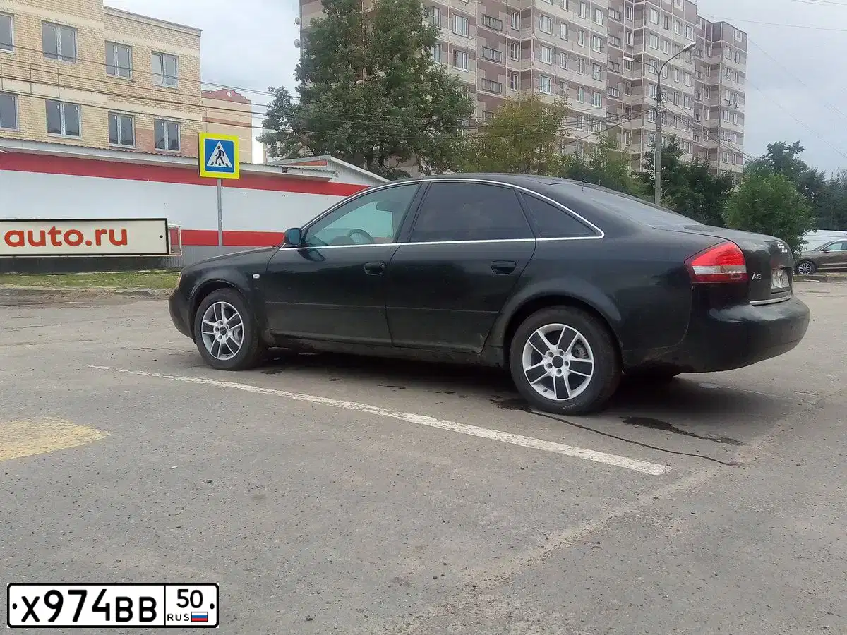 Фото автомобиля TOYOTA COROLLA, 2012 — госномер Х974ВВ50. Цвет: СЕРЫЙ