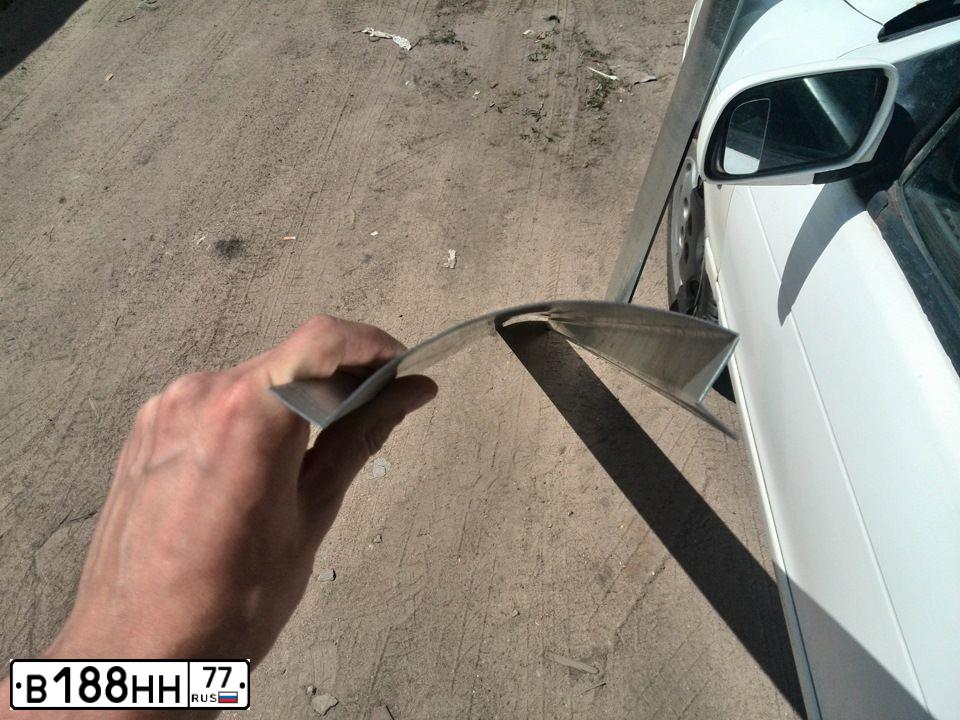 Фото автомобиля VOLVO XC60, 2012 — госномер В394СА51. Цвет: ЧЕРНЫЙ