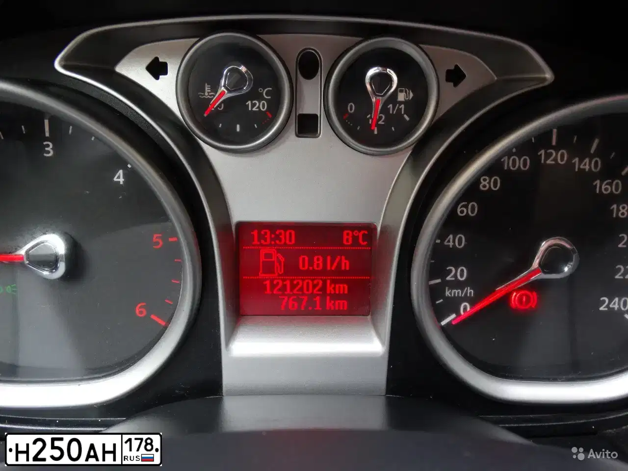 Фото автомобиля FORD FOCUS, 2008 — госномер Н250АН178. Цвет: синий
