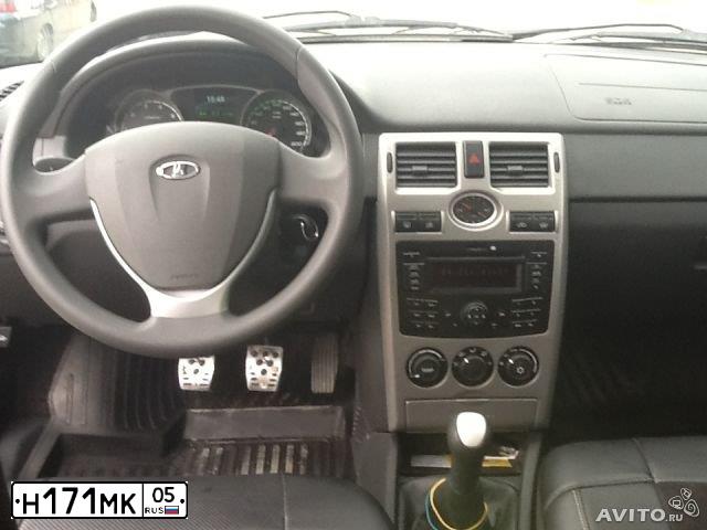 Фото автомобиля LADA PRIORA, 2013 — госномер Р924ХТ05. Цвет: Сине-Черный