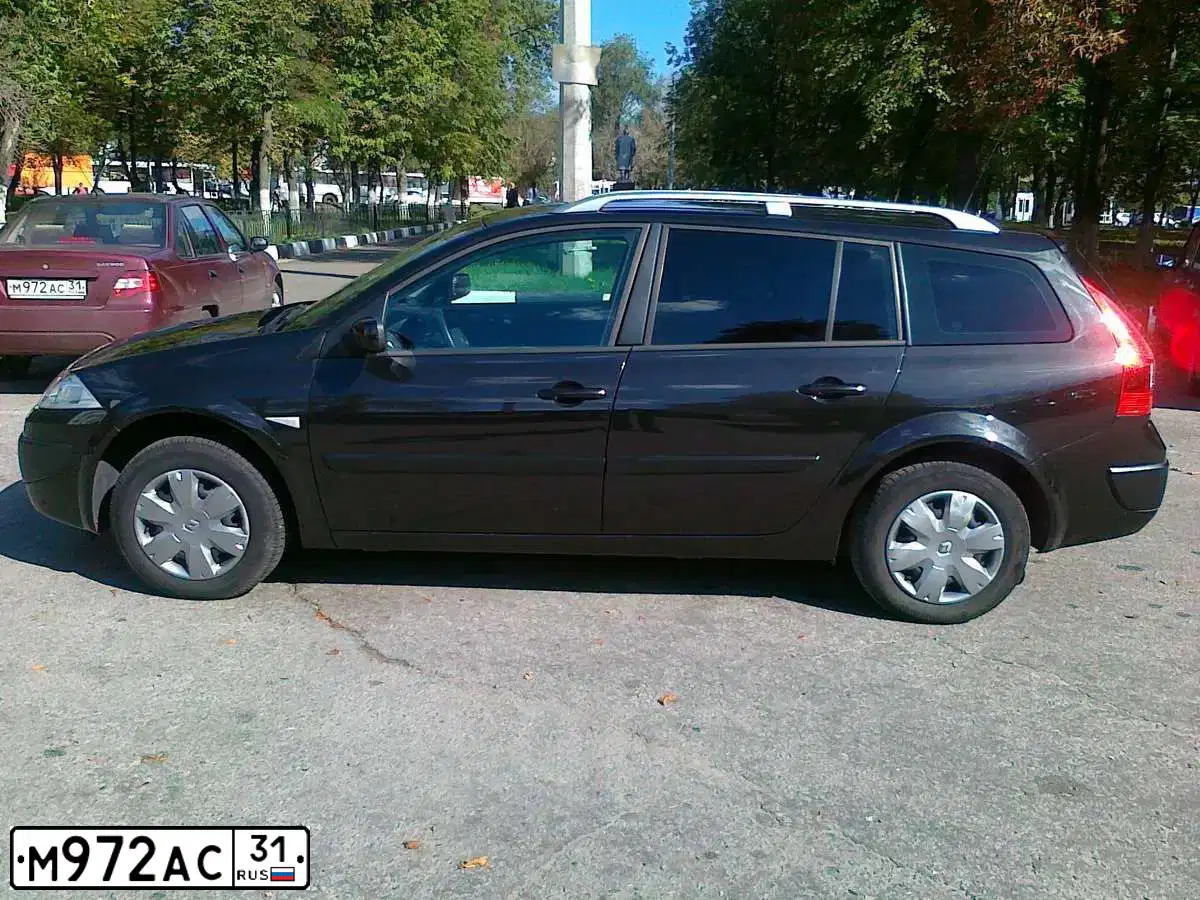 Фото автомобиля DAEWOO NEXIA, 2008 — госномер Н776НЕ31. Цвет: СПЕЛАЯ ВИШНЯ
