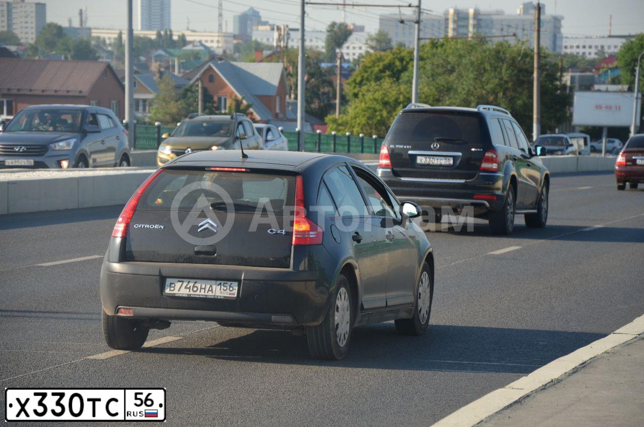 Фото автомобиля MERCEDES GL-KLASSE, 2012 — госномер С001СР56. Цвет: ЧЕРНЫЙ