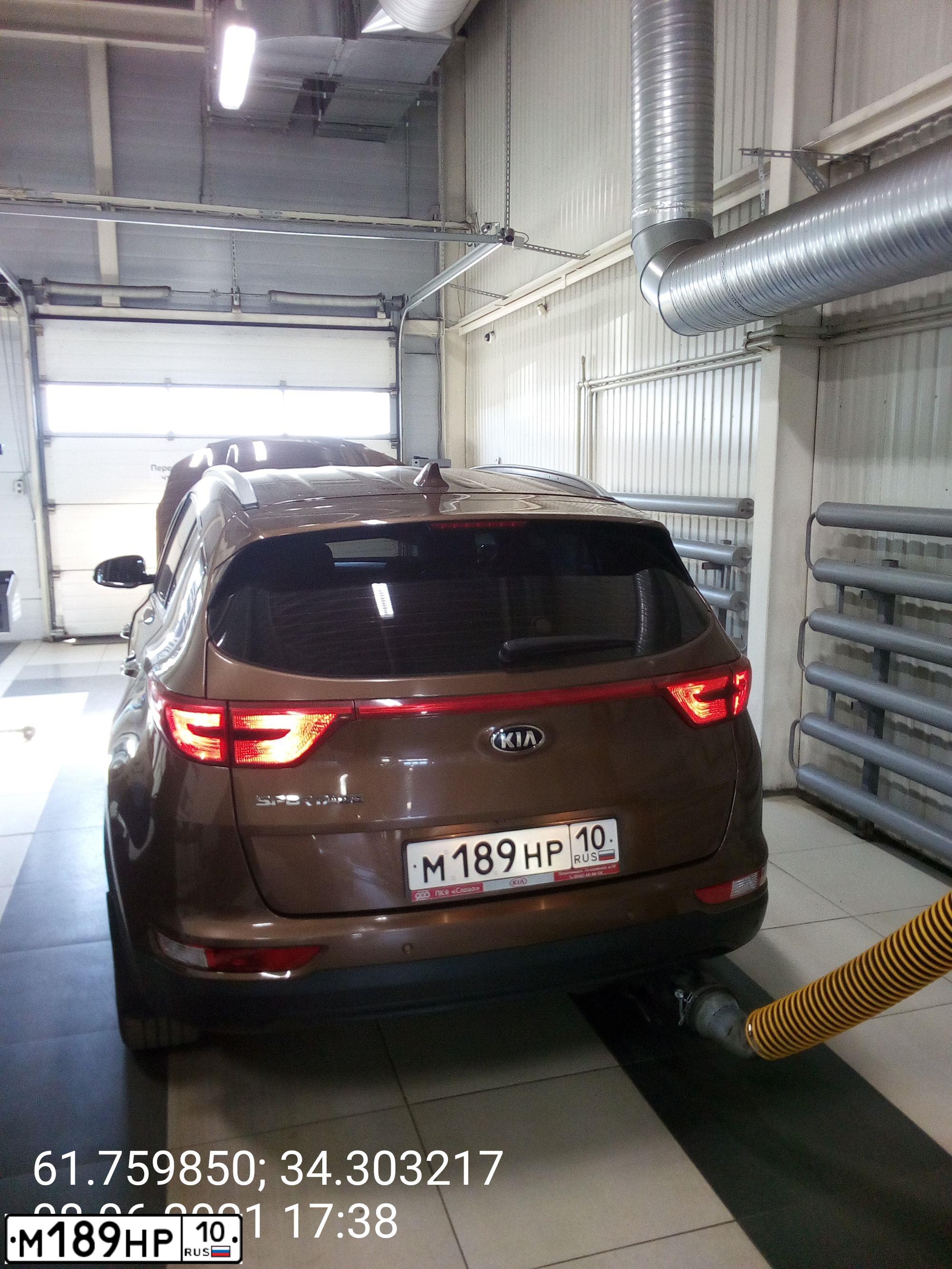 Фото автомобиля KIA SPORTAGE, 2016 — госномер М189НР10. Цвет: КОРИЧНЕВЫЙ
