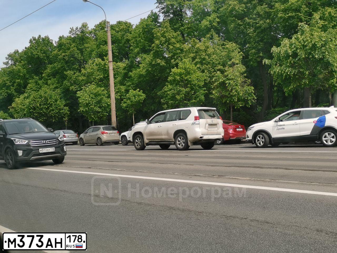 Фото автомобиля HYUNDAI SOLARIS, 2012 — госномер Т848ОК71. Цвет: ЧЕРНЫЙ