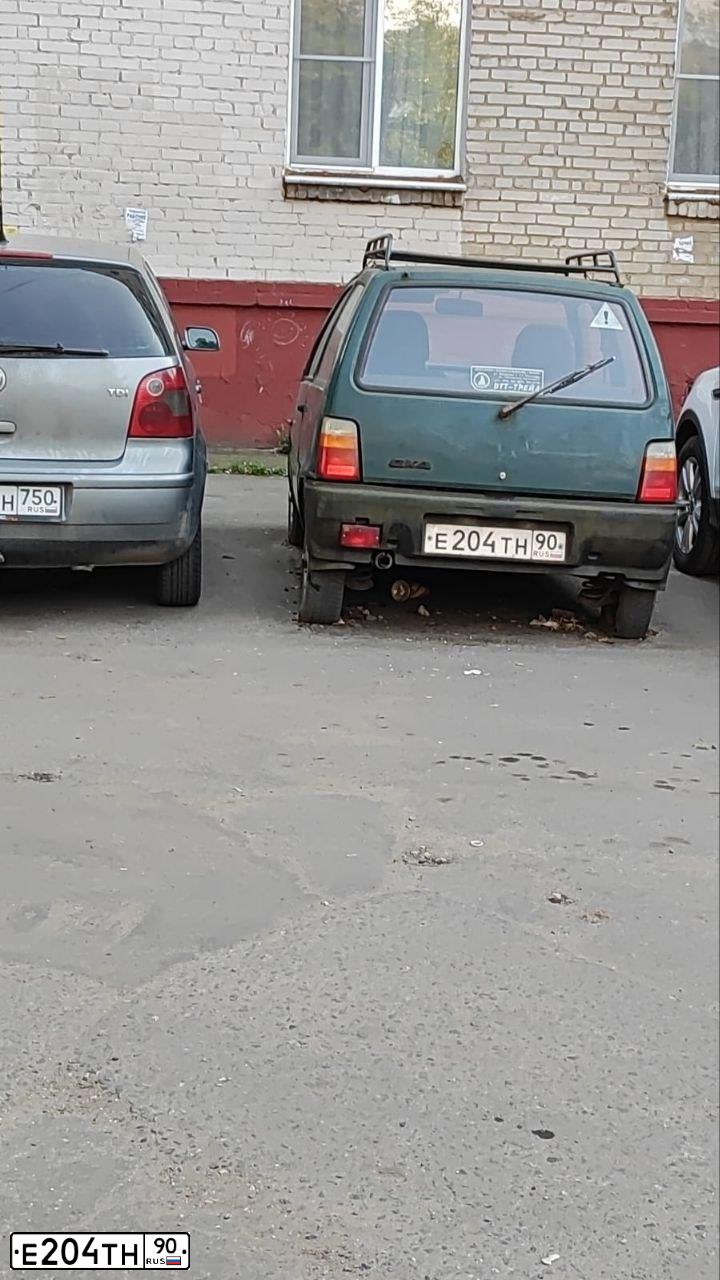 Фото автомобиля SEAZ OKA, 2001 — госномер Е204ТН90. Цвет: ЗЕЛЕНЫЙ САД
