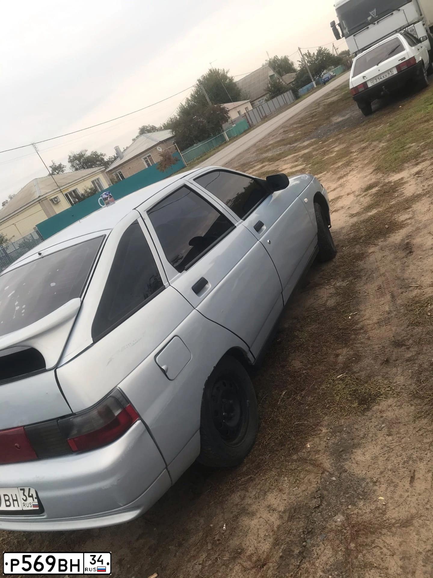 Фото автомобиля LADA 2112, 2005 — госномер Н384ЕВ761