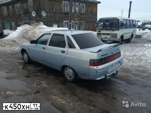 Фото автомобиля LADA 2110 LADA, 2004 — госномер Е500ЕУ11. Цвет: СЕРЕБРИСТО-ЖЕЛТЫЙ