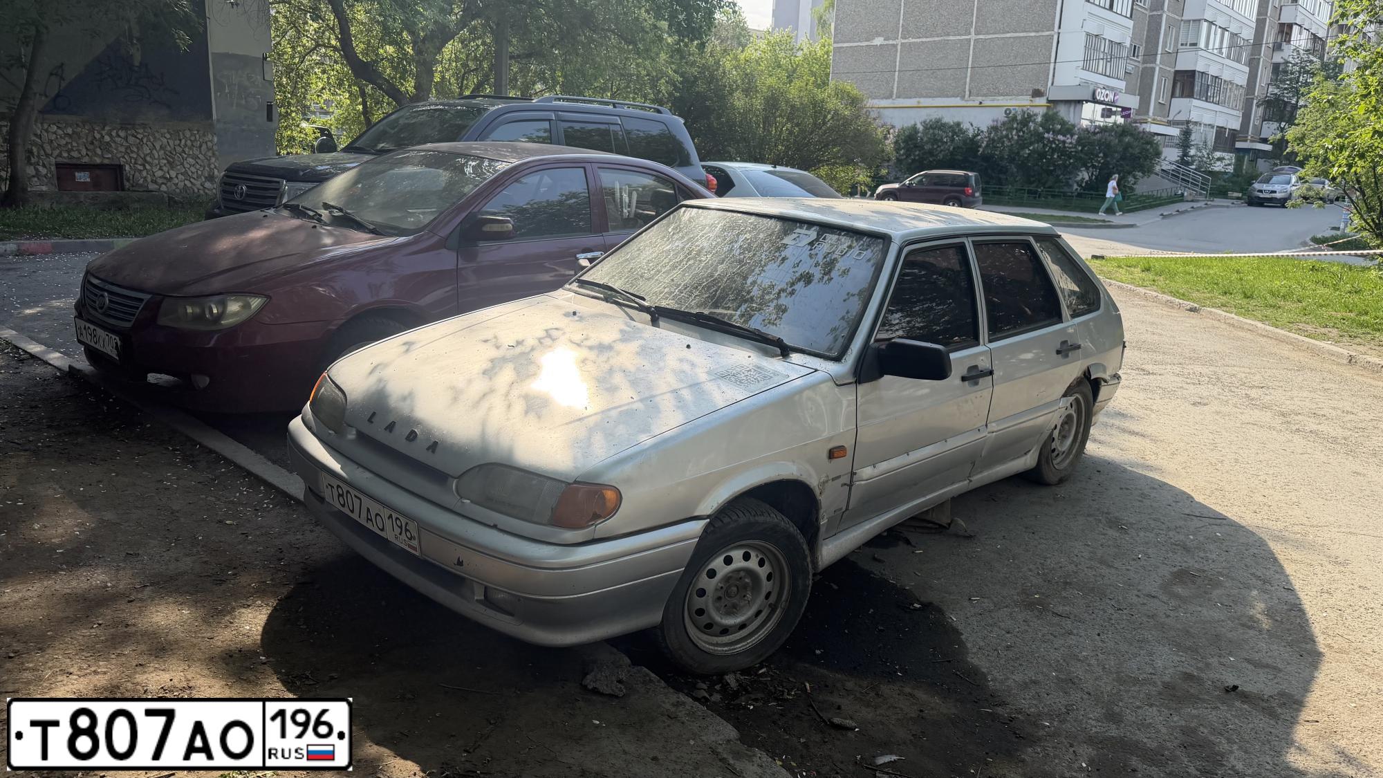 Фото автомобиля LADA 2114 SAMARA, 2005 — госномер Т807АО196. Цвет: СВЕТЛО-СЕРЫЙ