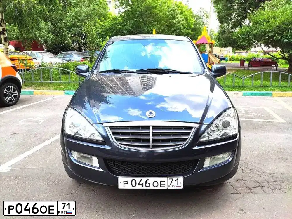 Фото автомобиля SSANGYONG KYRON, 2013 — госномер О668ХС40. Цвет: ТЕМНО-СЕРЫЙ