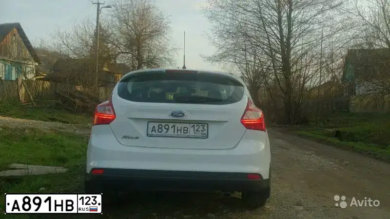 Фото автомобиля FORD FOCUS, 2013 — госномер М373ТР126