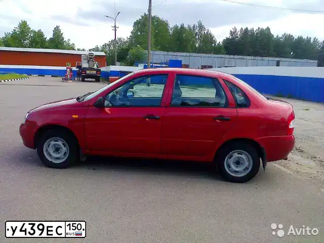 Фото автомобиля LADA 1118 KALINA, 2006 — госномер У439ЕС150. Цвет: КРАСНЫЙ