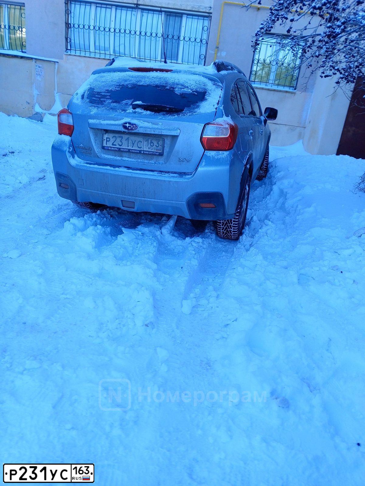 Фото автомобиля SUBARU IMPREZA, 2014 — госномер Р231УС163. Цвет: СЕРЕБРИСТЫЙ