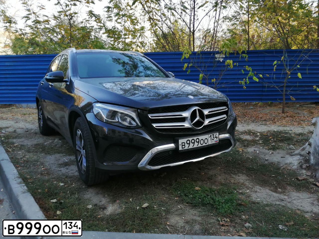 Фото автомобиля MERCEDES GLC-KLASSE, 2016 — госномер В999ОО134. Цвет: ЧЕРНЫЙ