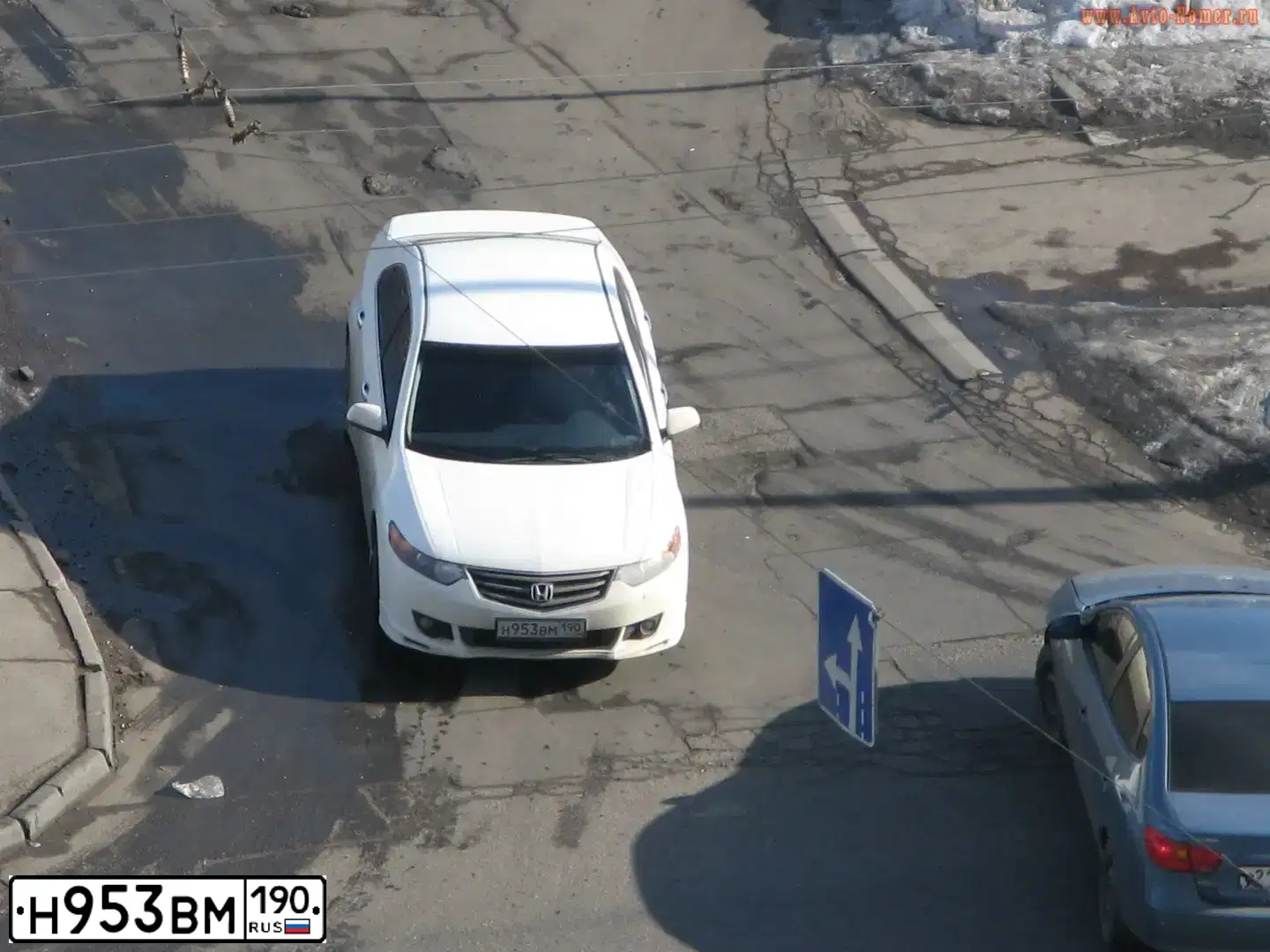 Фото автомобиля HONDA ACCORD, 2008 — госномер М294ЕВ190. Цвет: БЕЛЫЙ
