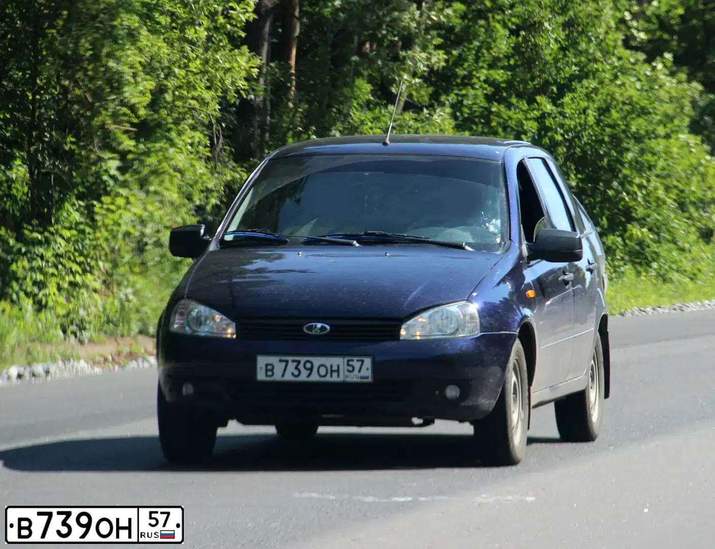 Фото автомобиля LADA 1117 KALINA, 2012 — госномер В739ОН57. Цвет: СИНИЙ