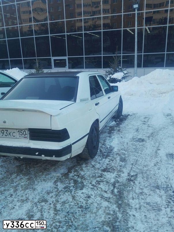 Фото автомобиля CHEVROLET EPICA, 2008 — госномер У336СС150. Цвет: БЕЖЕВЫЙ