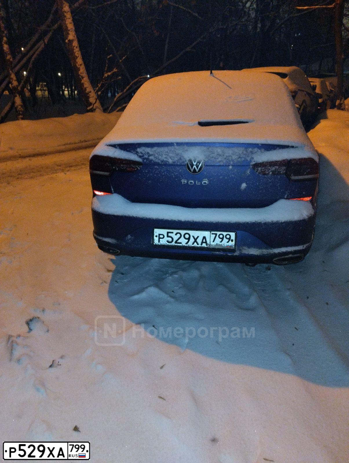 Фото автомобиля VOLKSWAGEN POLO, 2020 — госномер Р529ХА799. Цвет: СИНИЙ