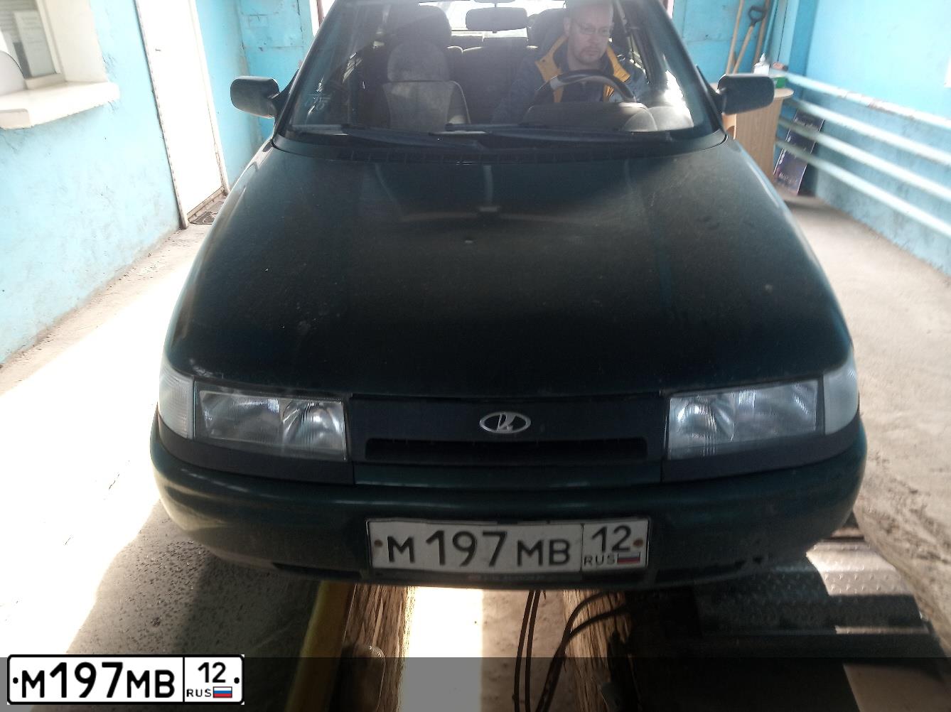 Фото автомобиля LADA 2111, 2001 — госномер М197МВ12. Цвет: ЗЕЛЕНЫЙ