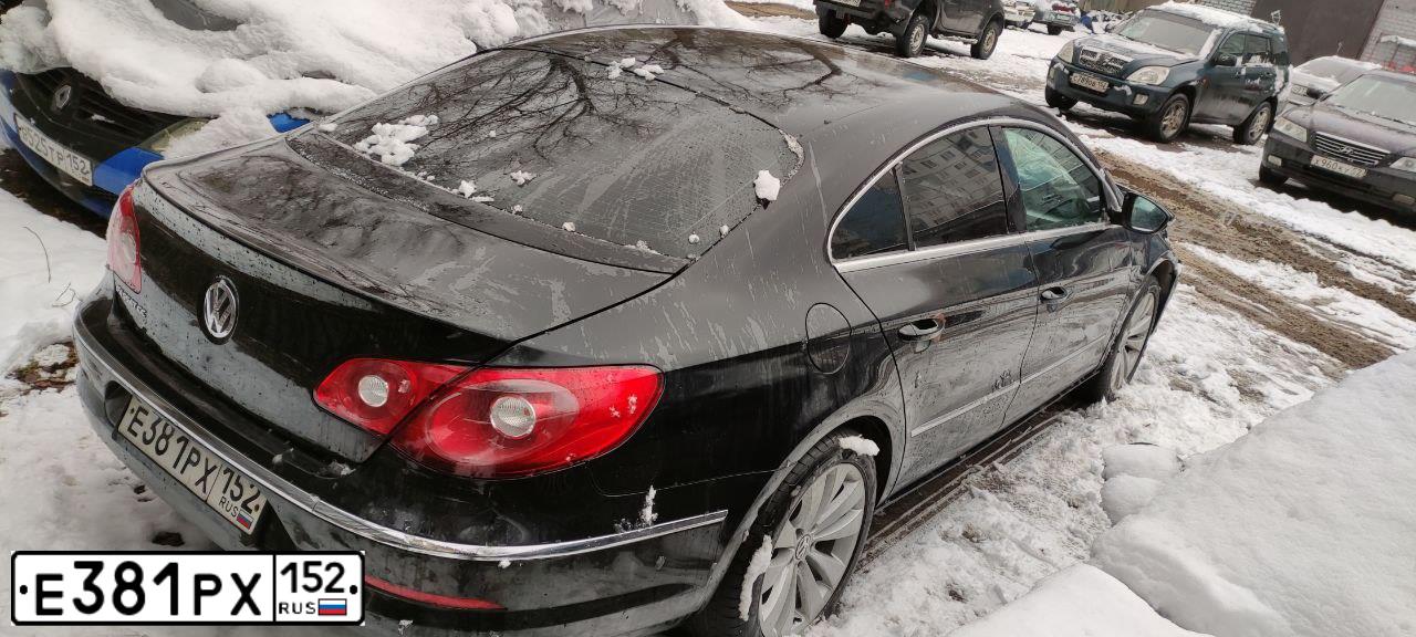Фото автомобиля VOLKSWAGEN PASSAT, 2010 — госномер Х725КС152. Цвет: ЧЕРНЫЙ
