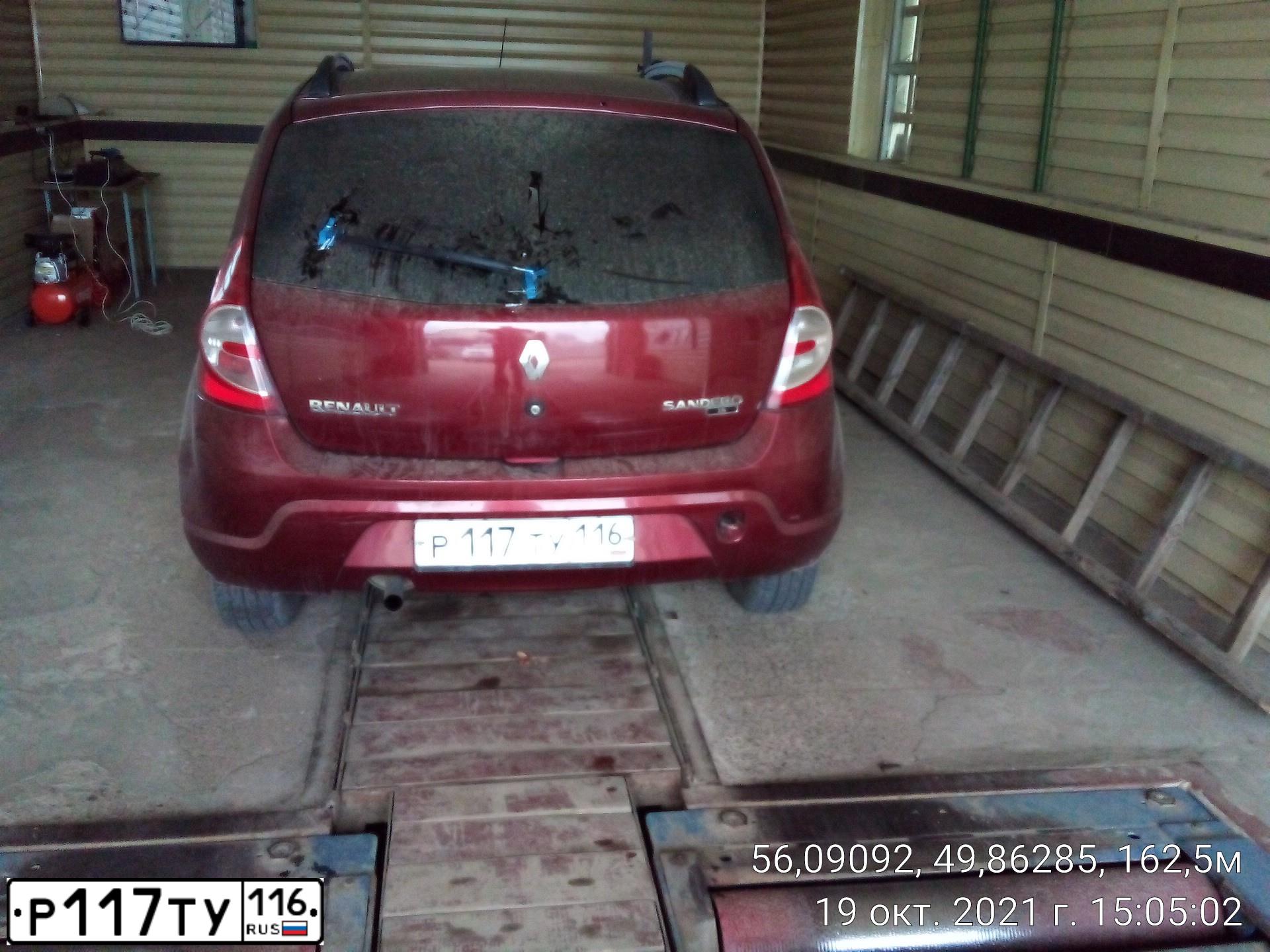 Фото автомобиля LADA 2170 PRIORA, 2009 — госномер К077РТ716. Цвет: СВЕТЛО-СЕРЕБРИСТЫЙ МЕТАЛЛ