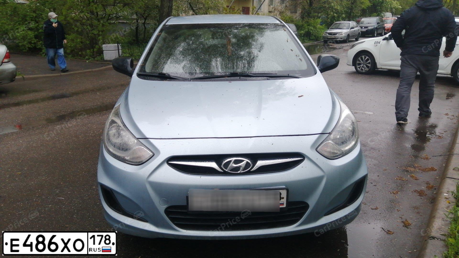 Фото автомобиля HYUNDAI SOLARIS, 2011 — госномер С827ТН39. Цвет: СЕРО-ГОЛУБОЙ