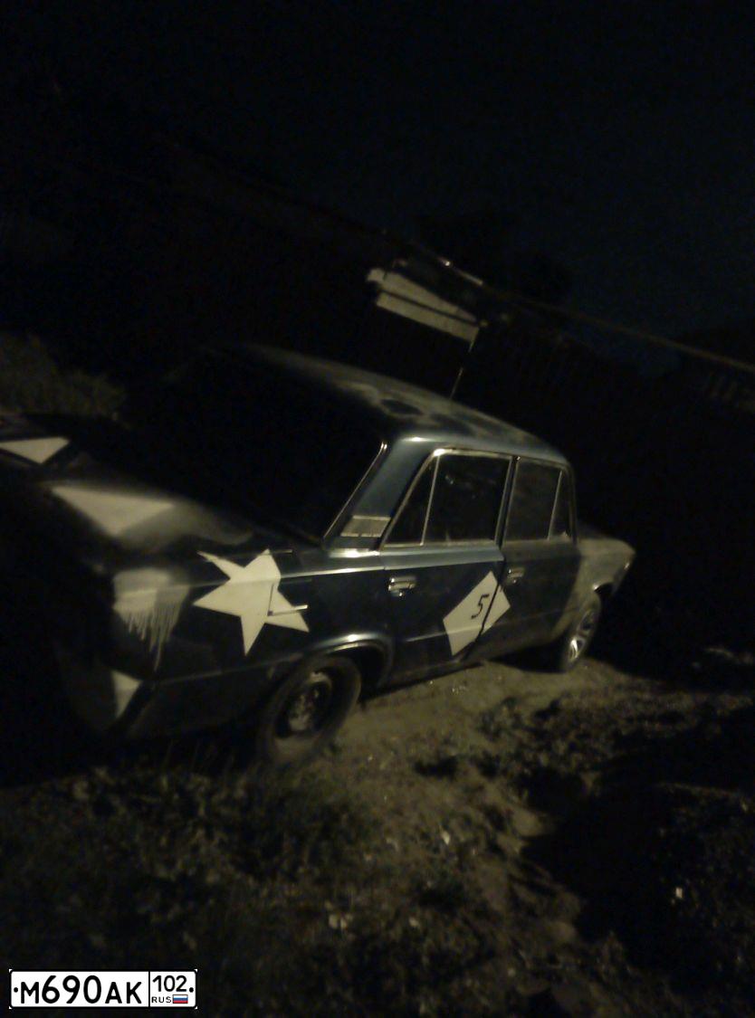 Фото автомобиля LADA 2106, 1998 — госномер М690АК102. Цвет: ИЗУМРУДНЫЙ