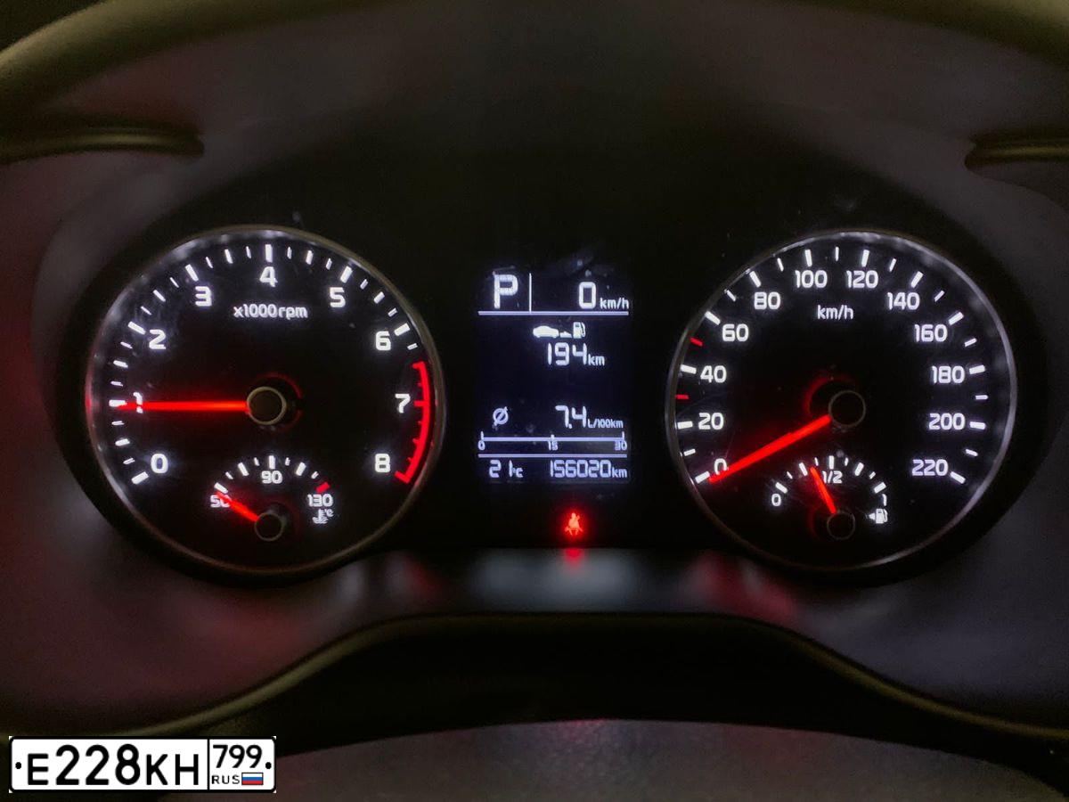 Фото автомобиля KIA RIO, 2018 — госномер С848РВ05. Цвет: КРАСНЫЙ