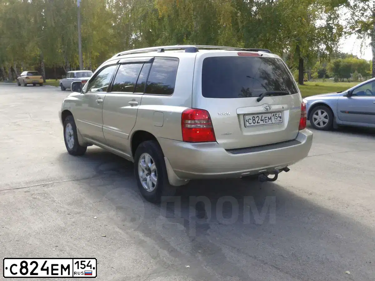 Фото автомобиля TOYOTA HIGHLANDER, 2001 — госномер М721МВ154. Цвет: ЖЕЛТЫЙ ЗОЛОТИСТЫЙ