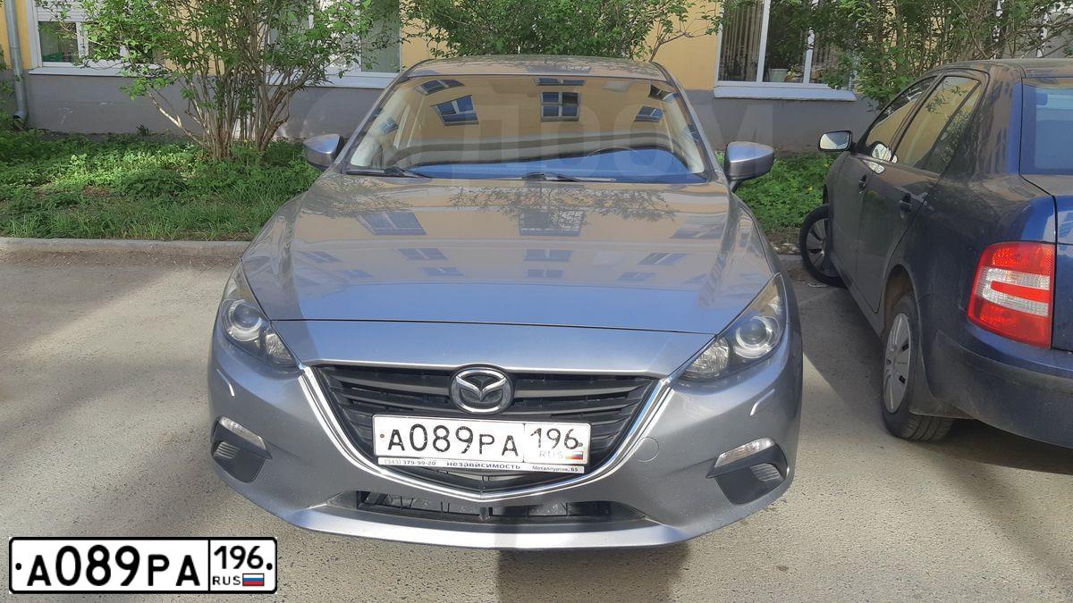 Фото автомобиля MAZDA 3, 2013 — госномер А089РА196. Цвет: Серебристый