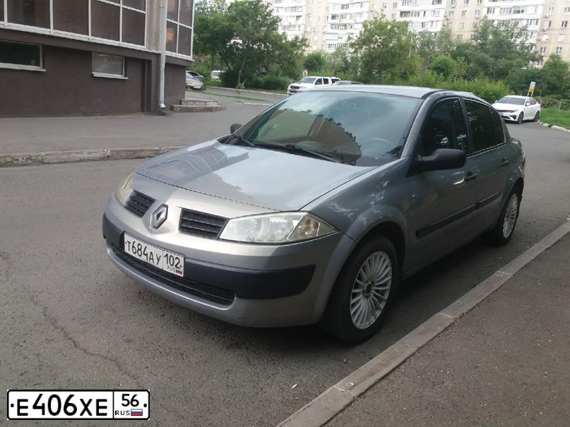 Фото автомобиля LADA 2106, 1997 — госномер Р756АВ58. Цвет: ТЕМНО-СИНИЙ