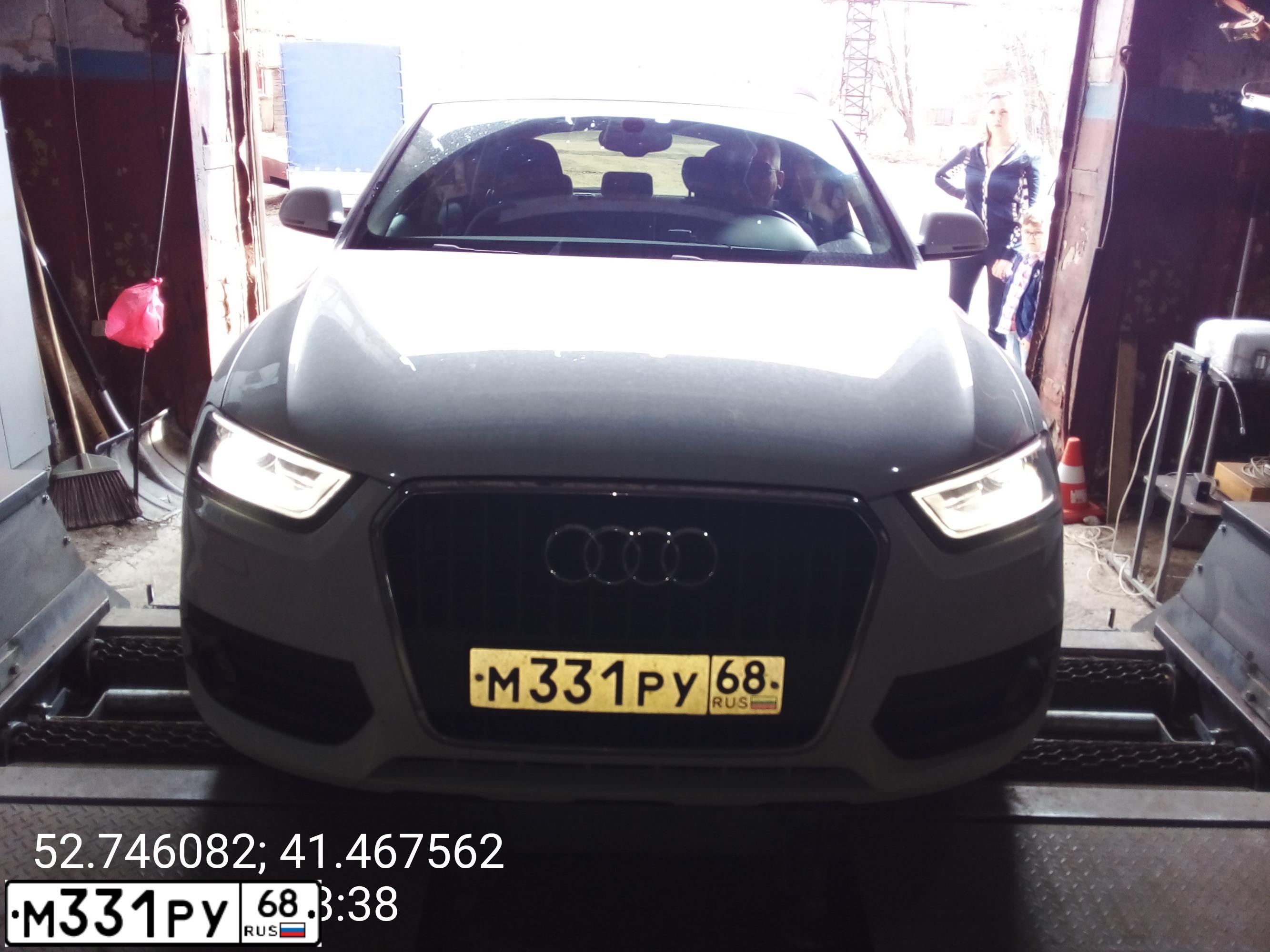 Фото автомобиля AUDI Q3, 2014 — госномер М331РУ68. Цвет: Белый