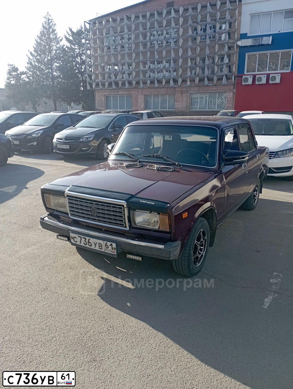 Фото автомобиля LADA 2107, 2006 — госномер С736УВ61. Цвет: ТЕМНО ВИШНЕВЫЙ