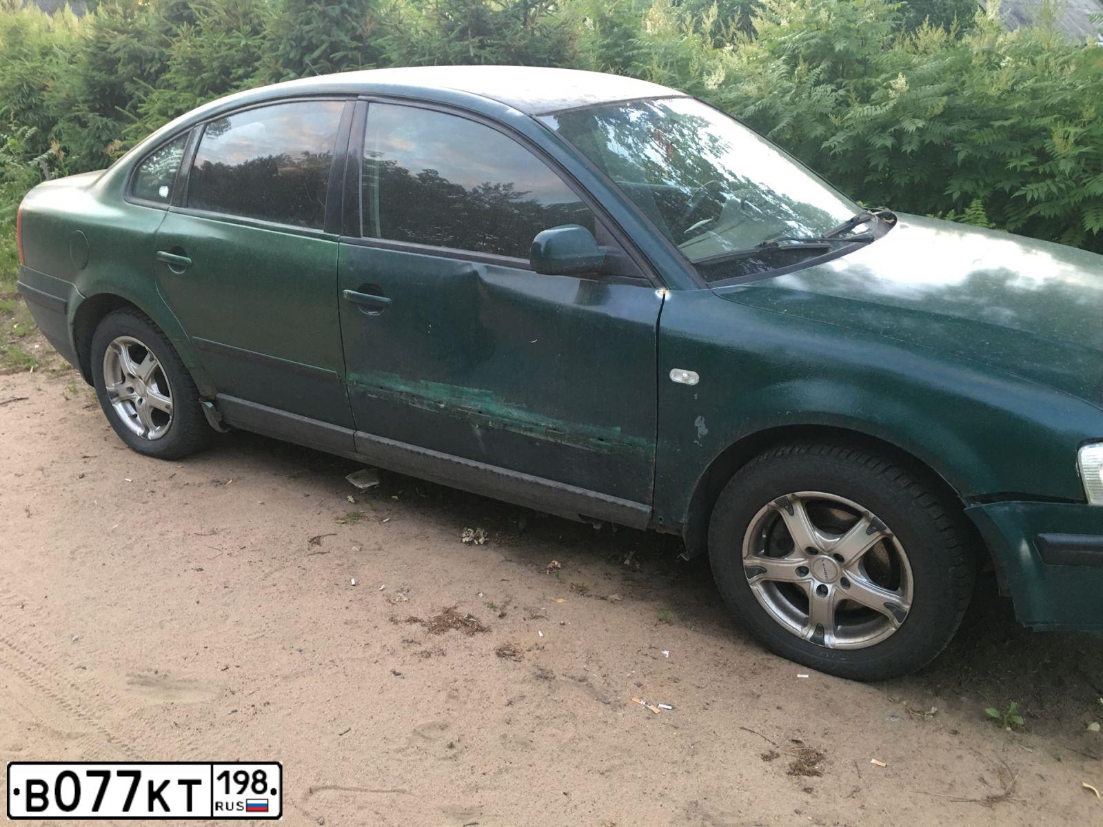 Фото автомобиля VOLKSWAGEN PASSAT, 1998 — госномер В077КТ198. Цвет: ЗЕЛЕНЫЙ