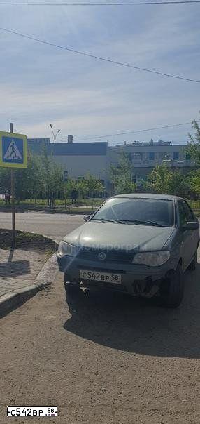 Фото автомобиля FIAT ALBEA, 2007 — госномер С542ВР58. Цвет: СЕРЫЙ КРОНО