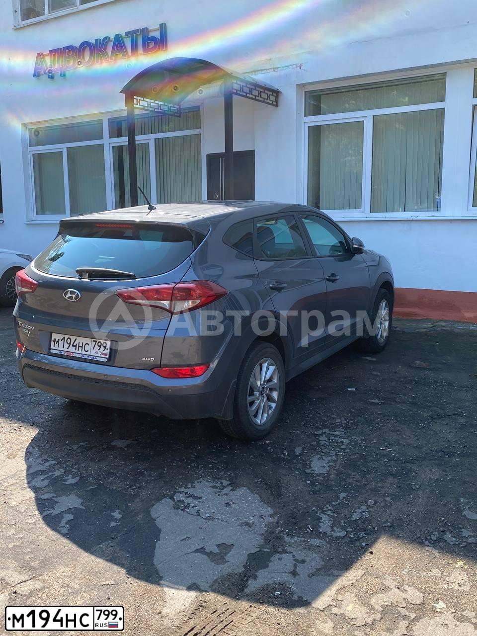 Фото автомобиля HYUNDAI TUCSON, 2016 — госномер М194НС799. Цвет: СЕРЫЙ