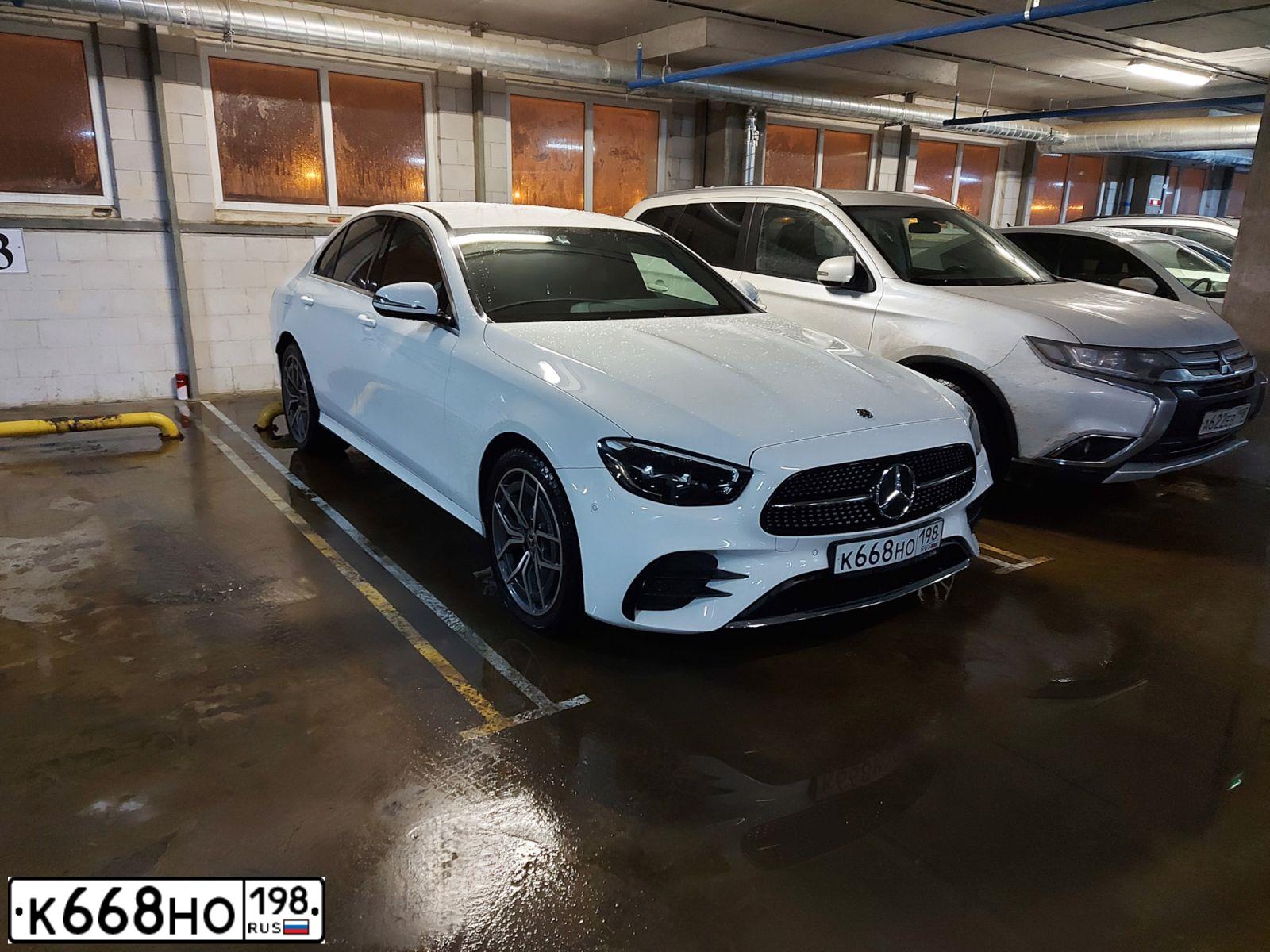 Фото автомобиля MERCEDES-BENZ E-CLASS, 2020 — госномер М981ОС198. Цвет: Белый