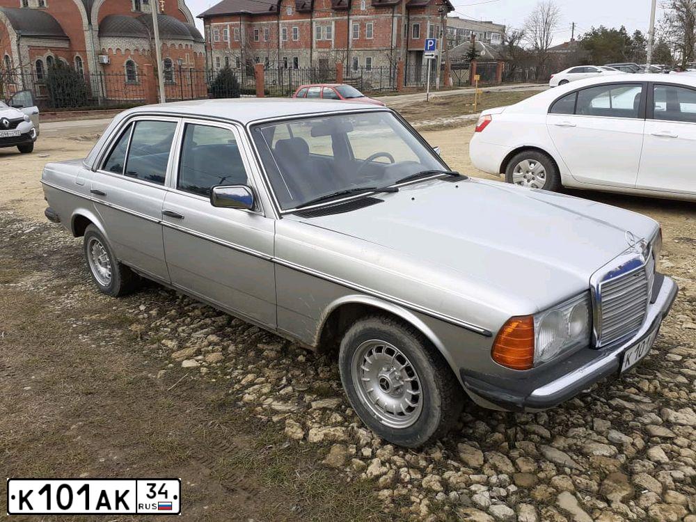 Фото автомобиля VAZ ВАЗ 21063, 1983 — госномер К101АК34. Цвет: ЖЕЛТЫЙ