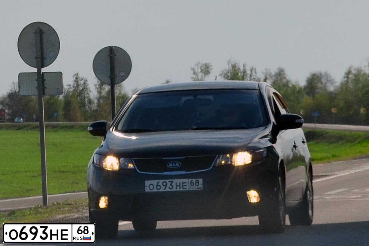 Фото автомобиля KIA CERATO, 2010 — госномер Т252АР64. Цвет: ЧЕРНЫЙ
