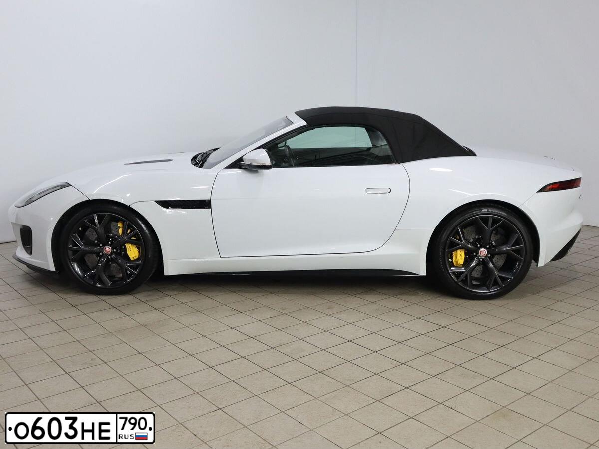 Фото автомобиля JAGUAR F-TYPE, 2017 — госномер С746АА11. Цвет: Белый
