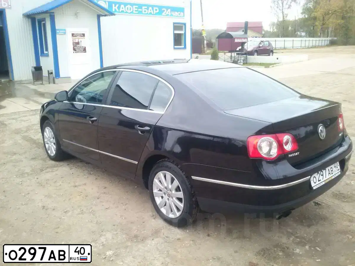 Фото автомобиля VOLKSWAGEN PASSAT, 2007 — госномер О297АВ40. Цвет: ЧЕРНЫЙ
