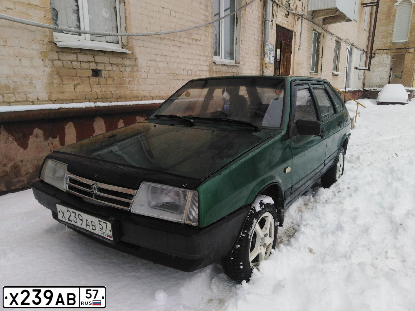 Фото автомобиля LADA 2109 SAMARA, 1999 — госномер Х239ВВ57. Цвет: СЕРЕБРИСТЫЙ ЯРКО-ЗЕЛЕНЫЙ