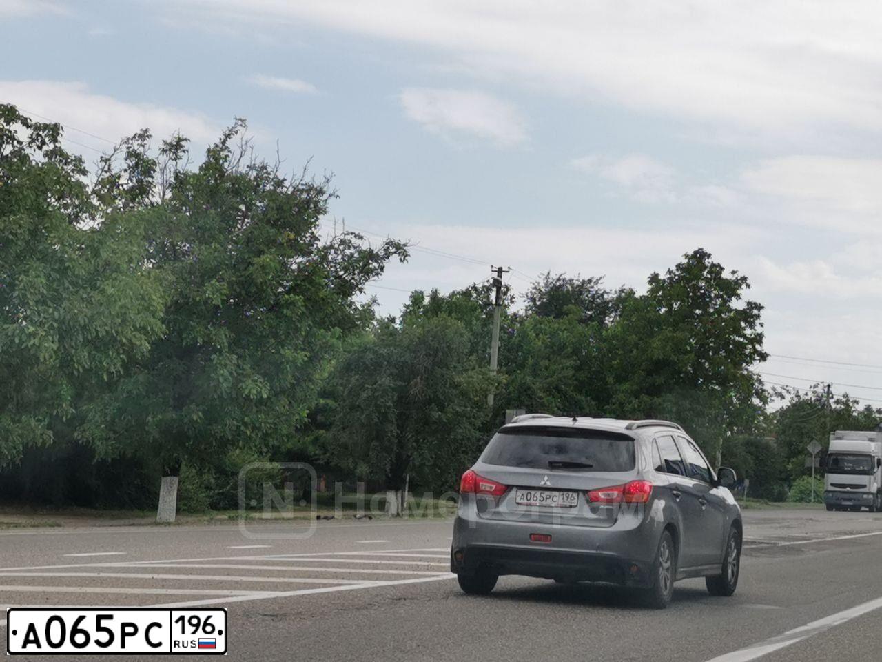 Фото автомобиля VOLKSWAGEN GOLF, 2013 — госномер А085РС196. Цвет: БЕЛЫЙ