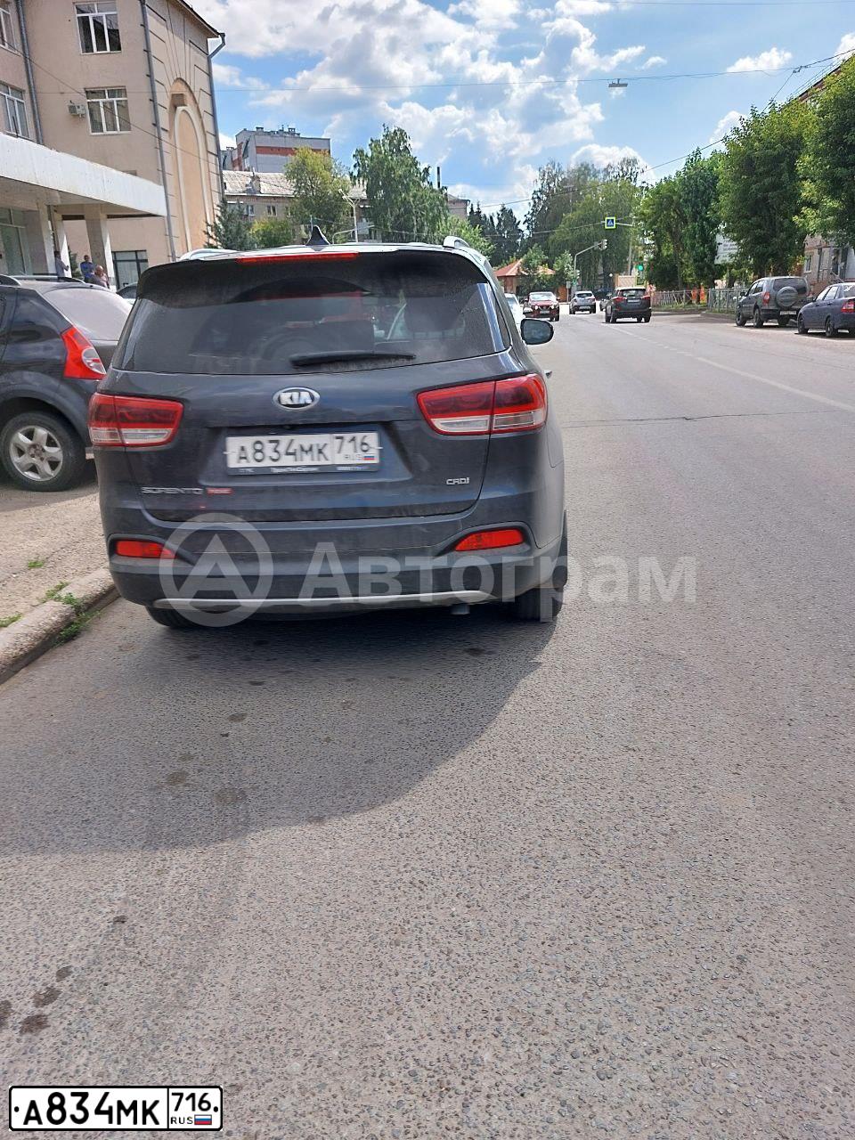 Фото автомобиля KIA SORENTO, 2017 — госномер А834МК716. Цвет: Серый