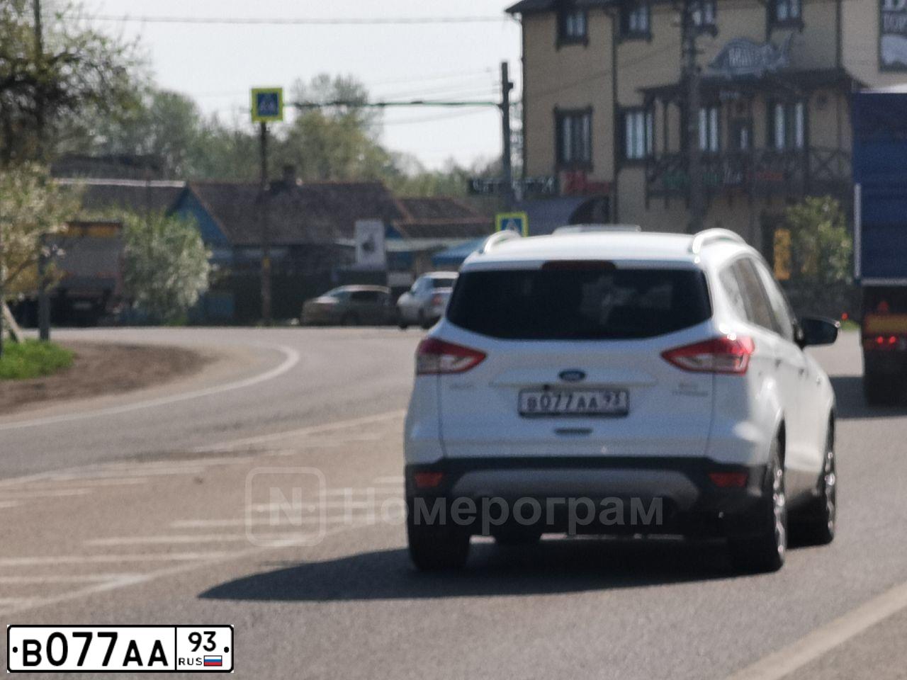 Фото автомобиля HONDA ACCORD, 1999 — госномер М424ВА184. Цвет: ПЕРЛАМУТРОВЫЙ