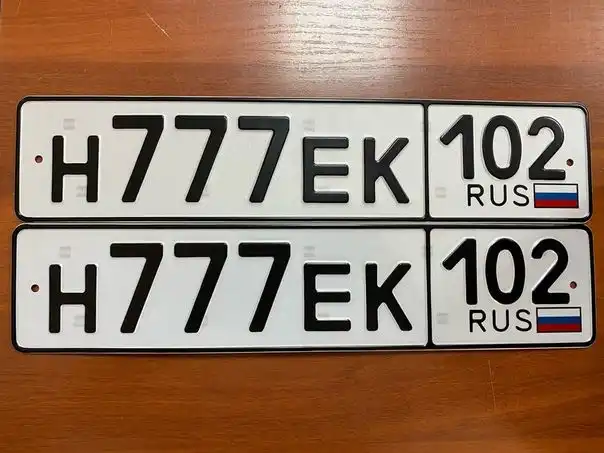 Фото автомобиля LEXUS RX200T, 2017 — госномер О357КА702