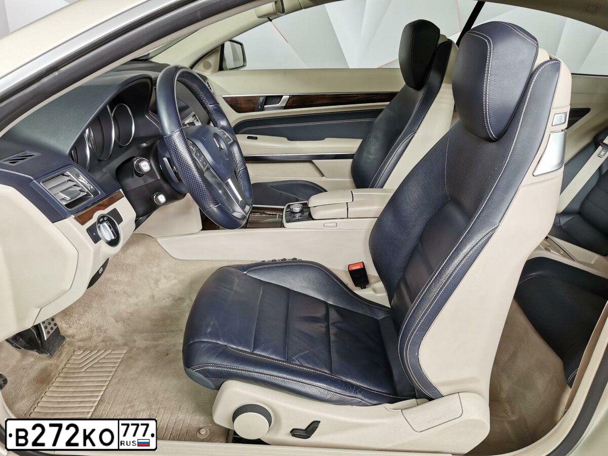 Фото автомобиля MERCEDES E-KLASSE, 2014 — госномер Е409КР790. Цвет: Серебристый