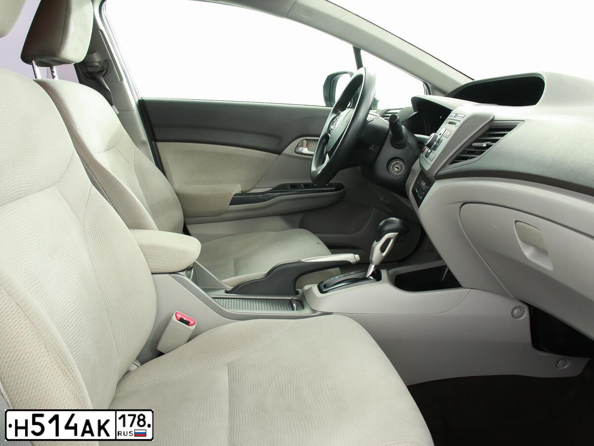 Фото автомобиля HONDA CIVIC, 2012 — госномер К211ВВ147. Цвет: СЕРО-КОРИЧНЕВЫЙ