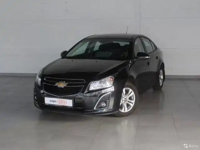 Фото автомобиля CHEVROLET CRUZE, 2014 — госномер М877АА67. Цвет: ЧЕРНЫЙ МЕТАЛИК