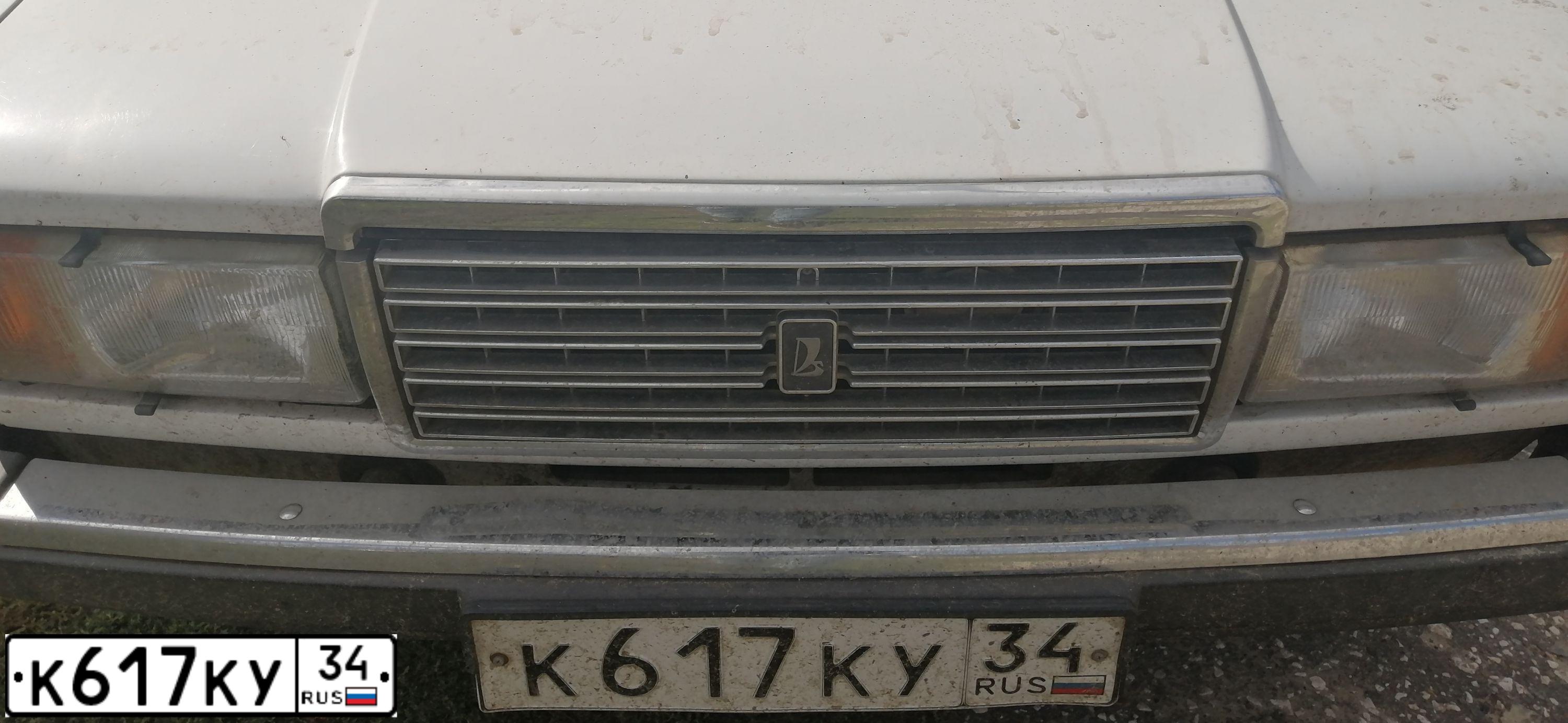 Фото автомобиля LADA 2107, 2007 — госномер М670РТ134. Цвет: ЯРКО БЕЛЫЙ