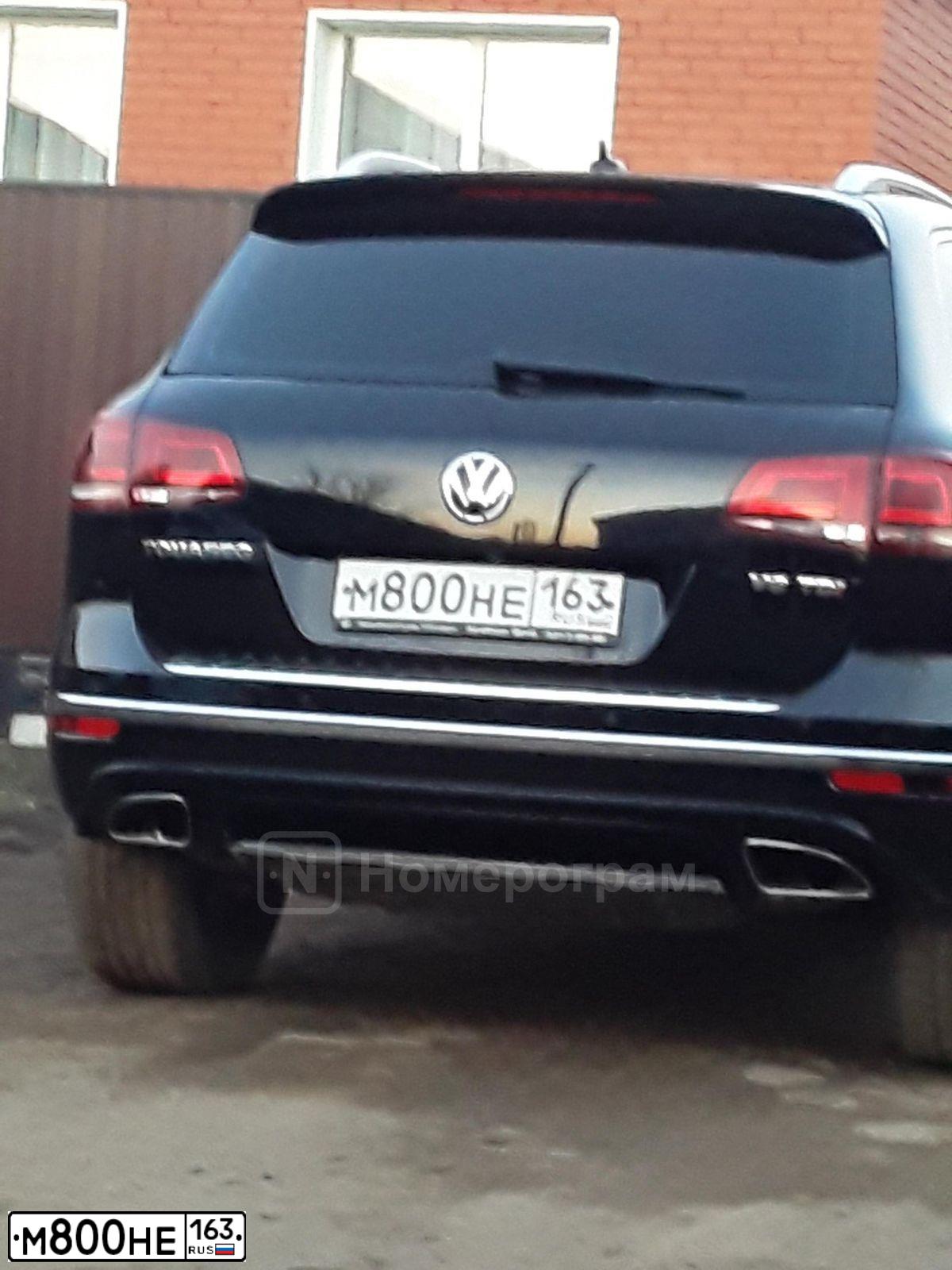 Фото автомобиля VOLKSWAGEN TOUAREG, 2017 — госномер М800НЕ163. Цвет: ЧЕРНЫЙ